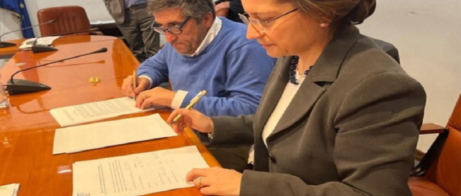 FIRMATA L'IPOTESI DI CCNL SUI PRINCIPALI ASPETTI DEL TRATTAMENTO ECONOMICO DEL PERSONALE DEL COMPARTO ISTRUZIONE E RICERCA. IL TESTO DELL'INTESA